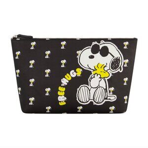 Peanuts Snoopy and Woodstock Free Hugs Carry All Travel Bag - Cosmetic Pouch